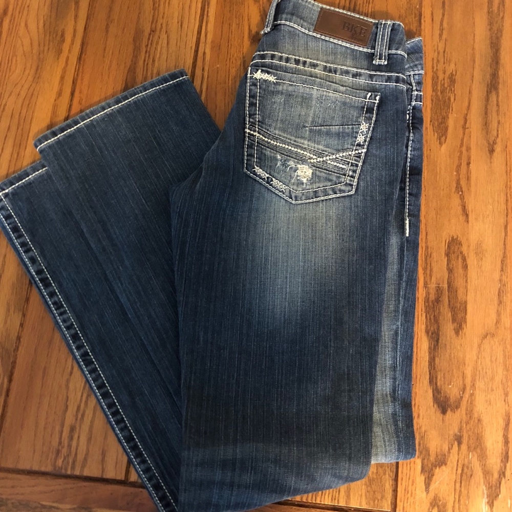 Buckle Jeans size 28 NWOT